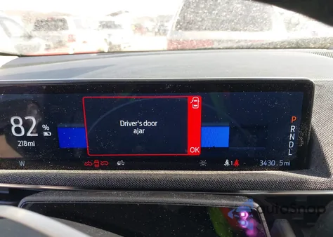 2023 Ford Mustang Mach-E Premium z USA, uszkodzony, nr VIN 3FMTK3SU3PMA65341